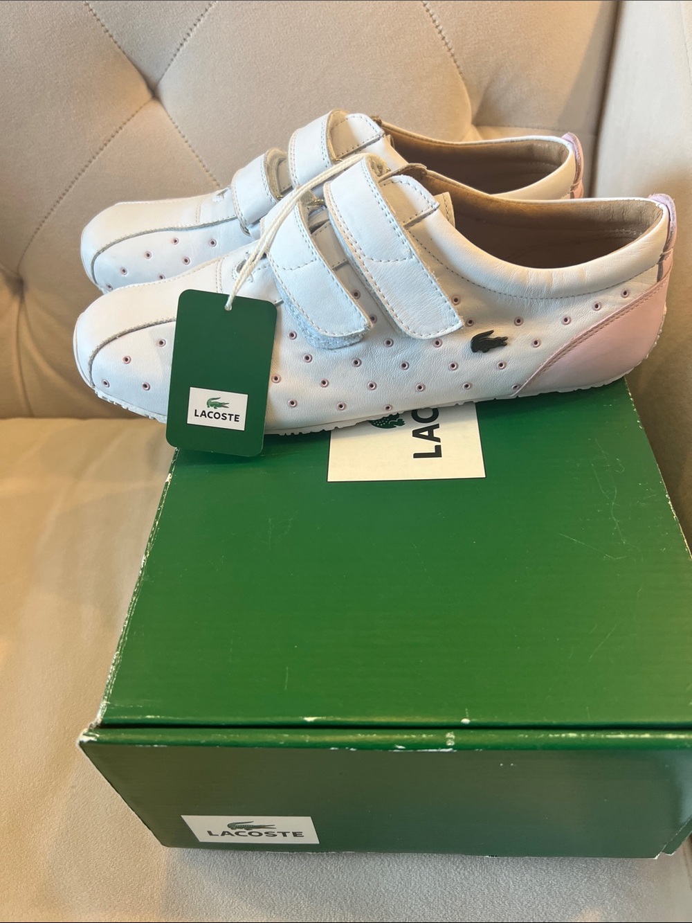 NWT Lacoste Ladies White Sneakers with Light Pink Accents